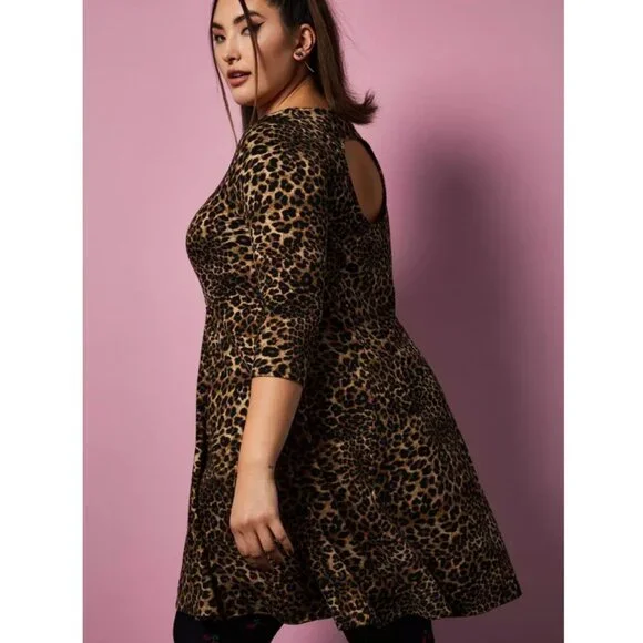 NEW Torrid 2 Betsey Johnson Leopard Ponte Skater Dress With Back Cutout 2X 18 20 - Picture 4 of 11
